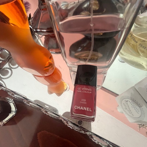 Chanel nail polish new