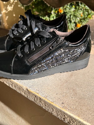 Tamaris sneakers γυναικεία μαύρα λουστρίνι και ύφασμα καινούργια