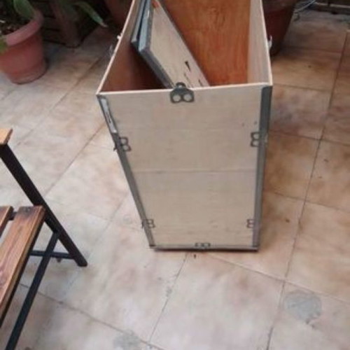 Wooden box with lid used for decoration or storage