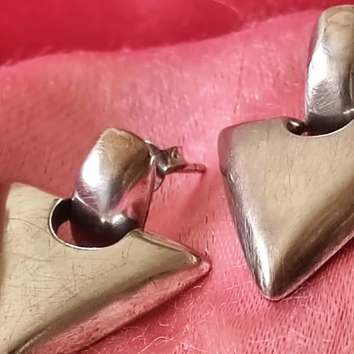 Silver 925 stud earrings used, triangular vintage style