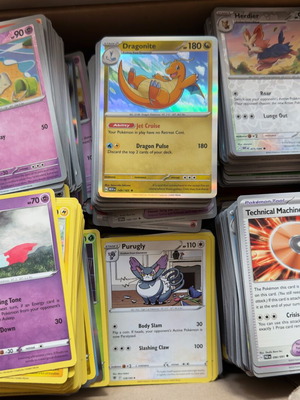 Pokemon cards σαν καινούργιο, 3729 κοινές και reverse κάρτες, σετ JTG, TEF, MEG