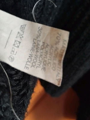 Cardigan made in Italy 30% wool black like new, size XL