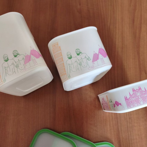 Tupperware food storage containers Italy design set like new