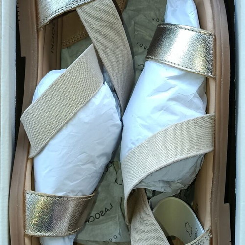 Lasocki Young Vernis Golden Sandals Size 36 New Girls