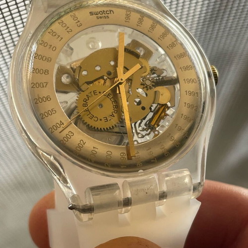 Swatch Limited Edition SUOZ161 41 mm like new with silicone strap
