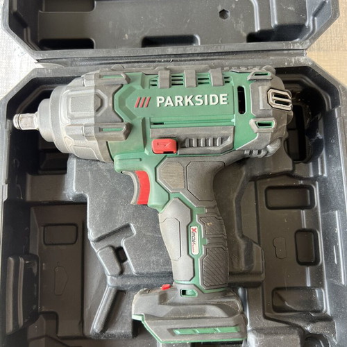 Impact wrench 400nm Parksied used