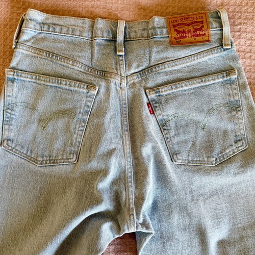 Levi’s 501 classic straight blue jeans, size W28 L32