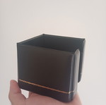 Note Cube used, in good condition