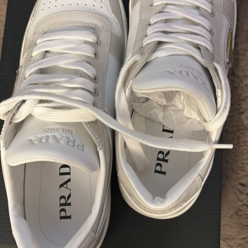 Prada sneakers like new, size 39.5, white and beige