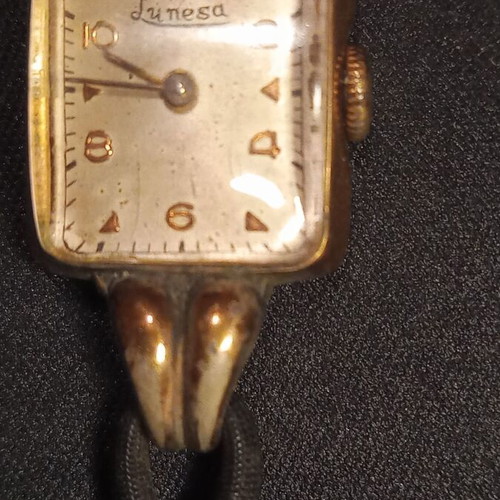 Lunesa vintage women's watch used, gold color