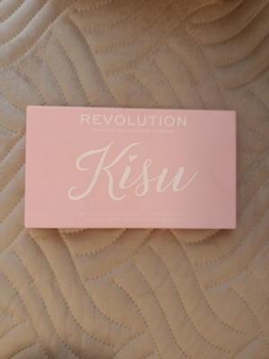 Revolution Kisu eyeshadow palette collectible, like new