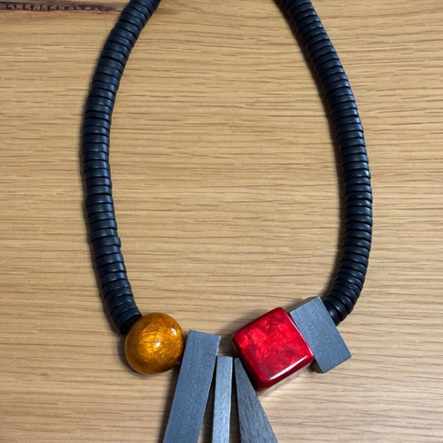 Impressive necklace like new, lightweight, wooden, colorful