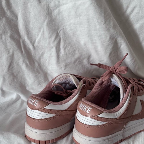 Nike Dunk size 41 used, original, white and pink
