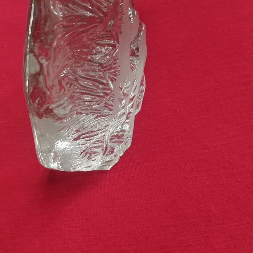 Royal Krona Mats Jonasson full lead crystal decorative paperweight like new