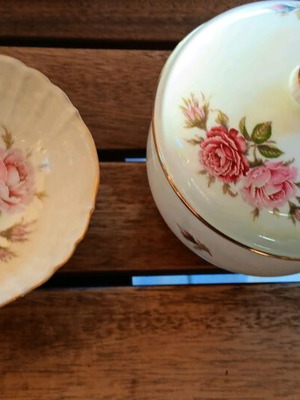 Porcelain fondue pots with gold detail Kaizer Germany new