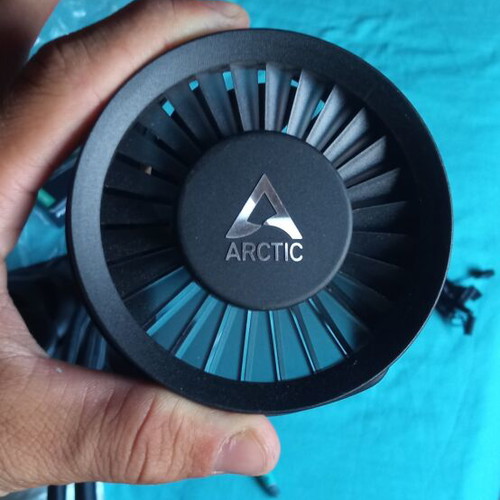 Arctic Liquid Freezer III 240mm with P12 Pro fans