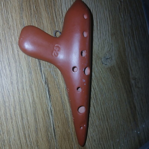 Ceramic Ocarina like new with protective case G2 Ocarinamusic