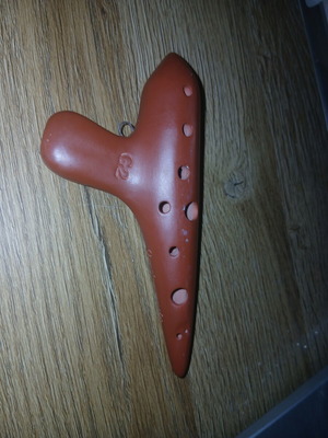 Ceramic Ocarina like new with protective case G2 Ocarinamusic