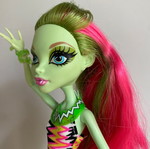 Monster High Venus McFlytrap doll 2012 Swim Class used