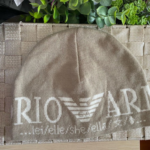 Emporio Armani hat new, beige with white pattern unisex