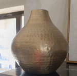 Σφυρήλατο βάζο αλουμινίου ματ χρυσό 26x26cm καινούργιο