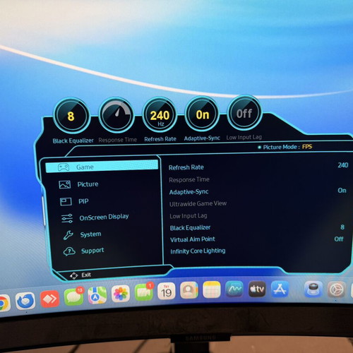 Samsung Odyssey G8 Neo 32" 4K 240Hz monitor