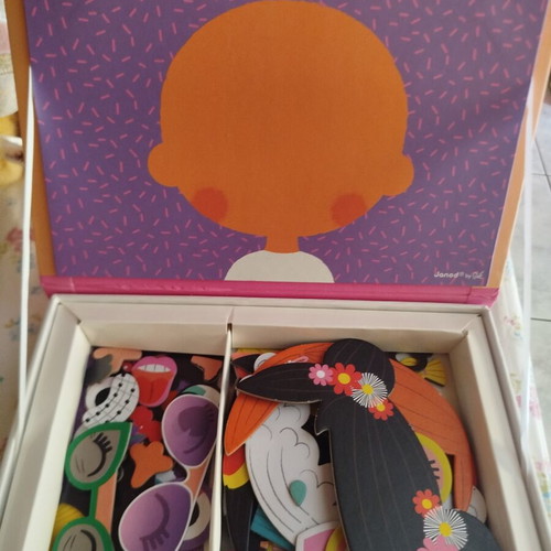 Janod Magnetic Construction Game Crazy Faces like new