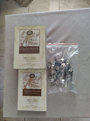 Clip frames used, bundle of 16, 18cm x 13cm, some without glass