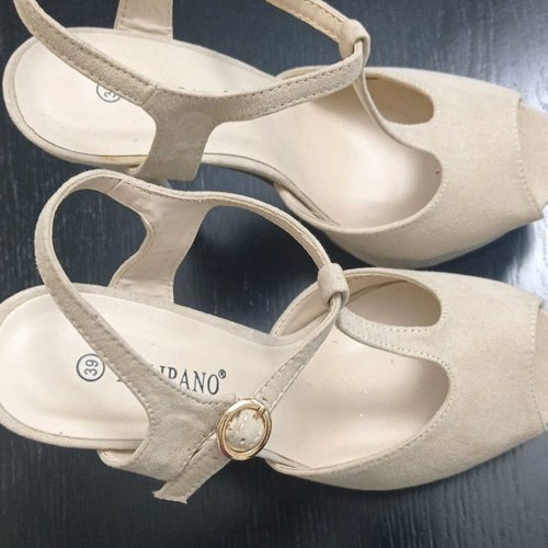 Sandals new beige suede leather size 39 15 cm heel