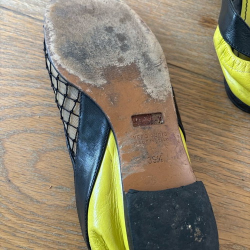 Vintage Krizia ballet wrap flats used, size 36.5, black and yellow