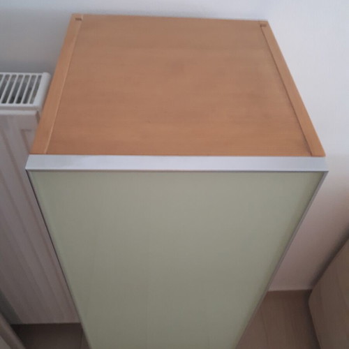 Beech wood shelves set of 2, like new, with glass doors