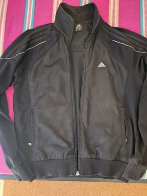 Adidas men's jacket size Medium like new, black with gray details