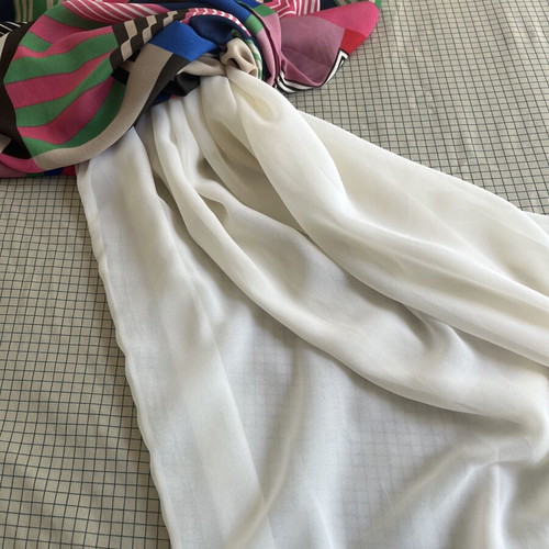 Accesorize maxi dress size Small like new, multicolor
