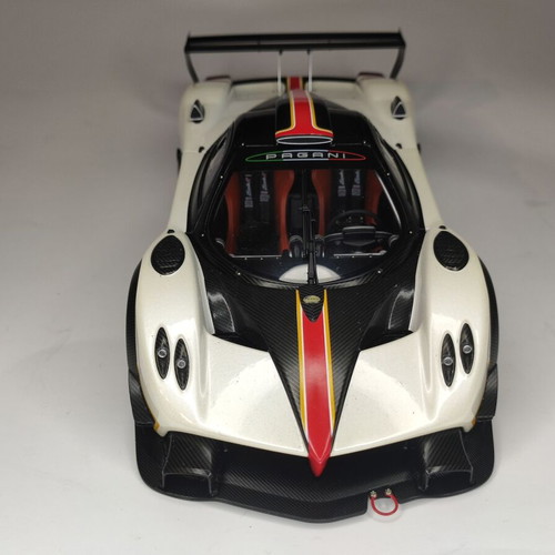 Metal model Autoart Signature Pagani Zonda R scale 1:18 new