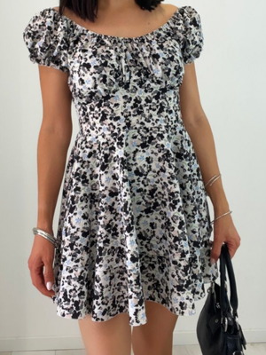 Dress with shirred off-shoulder multicolor print like new