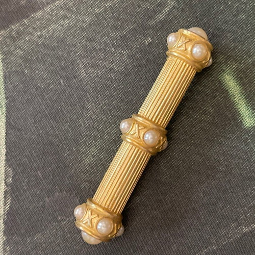 French large brooch like new, custom jewellery vintage