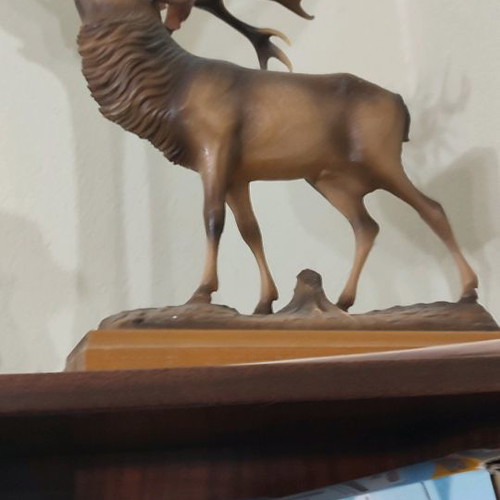 Wooden reindeer used
