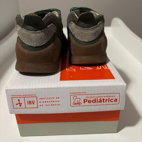 Biomecanics winter baby shoes size 24 like new