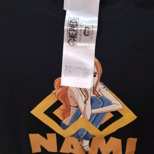 One Piece Nami T-Shirt new, size Large