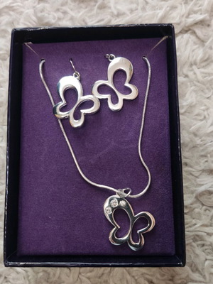 Silver necklace and earrings set with butterfly theme, new, Bijou Brigitte