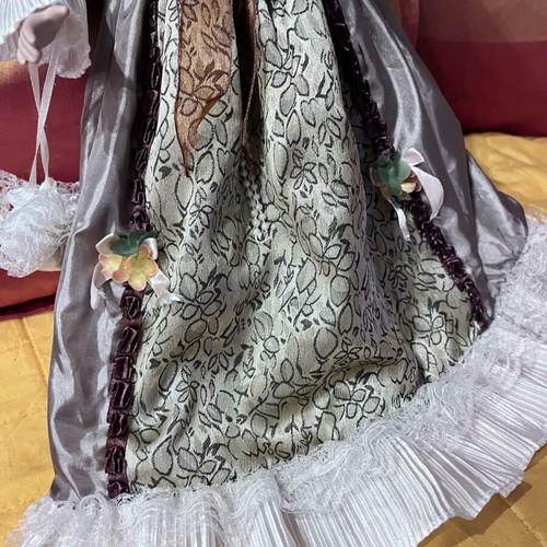 Porcelain doll vintage with detailed dress, 40cm