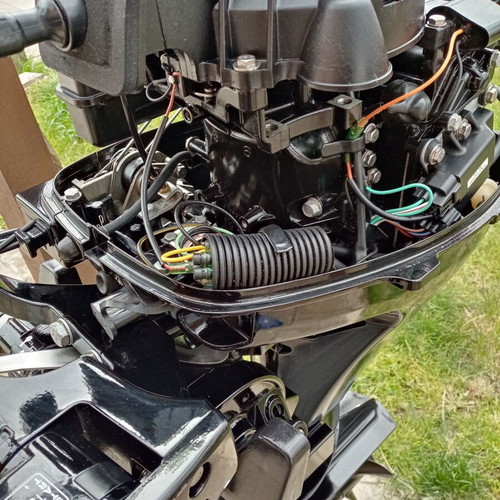 Mercury 9.9 HP outboard engine, 4-stroke, short shaft
