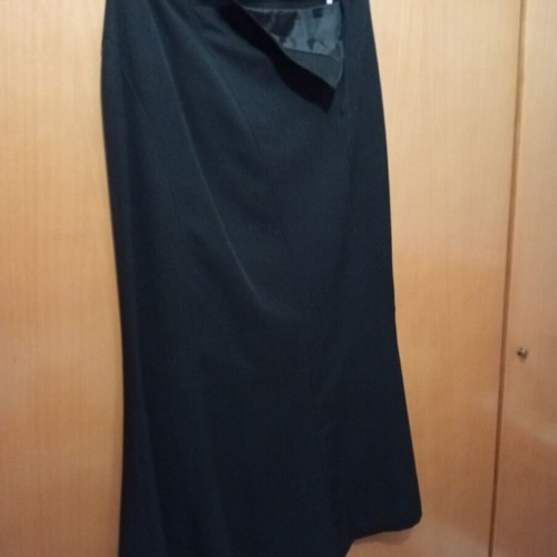 Skirt like new, black, size 5XL