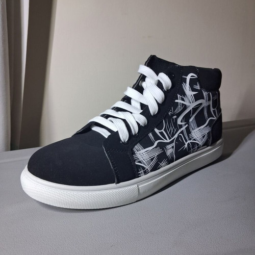 Sneakers size 43, black and white
