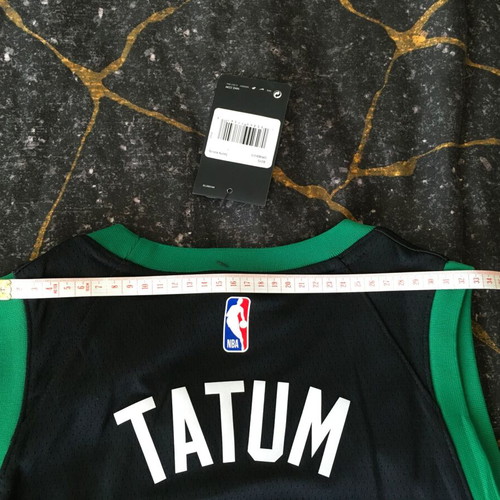 Boston Celtics Statement Edition Jordan Dri-FIT NBA Swingman Jersey Boy L like new