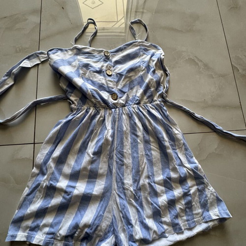 One-piece shorts used, thin and cool, white and turquoise, size S
