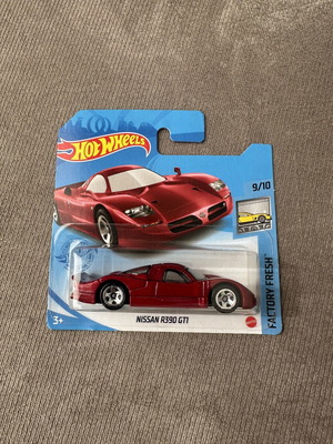 Hot Wheels Nissan R390 GTI mainline car
