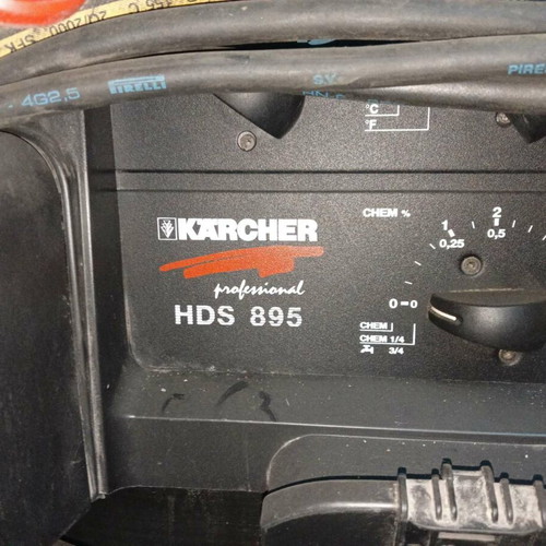 KARCHER HDS 895 Professional Pressure Washer like new