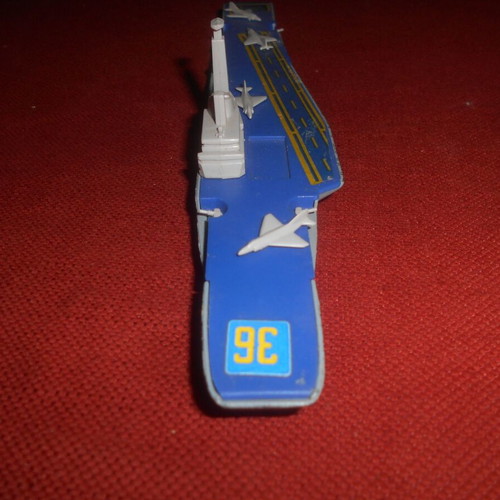Matchbox Sea Kings K-304 Aircraft Carrier Lesney 1976
