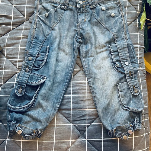 FANCO Jeans denim cargo capri pants like new, Y2K vintage style